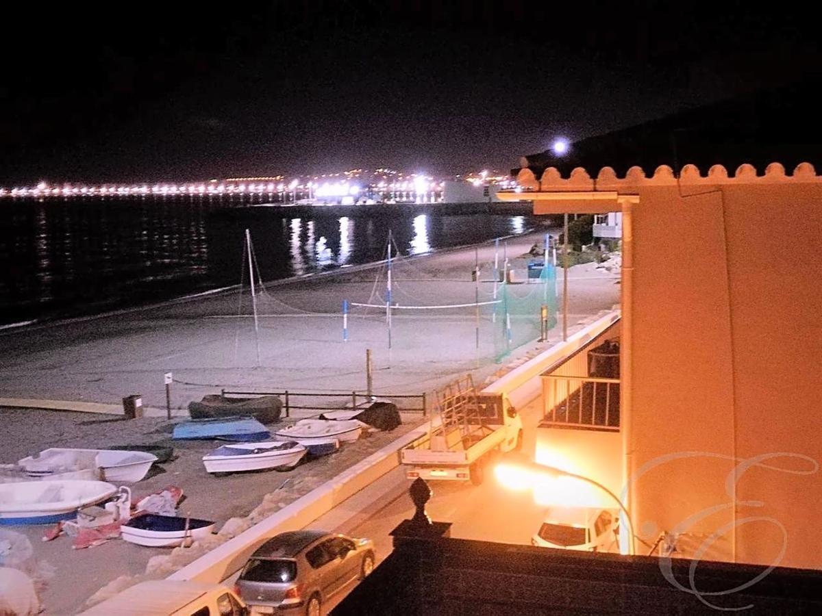 Algarrobo Costa Primera Linea De Playa Duplex Екстер'єр фото
