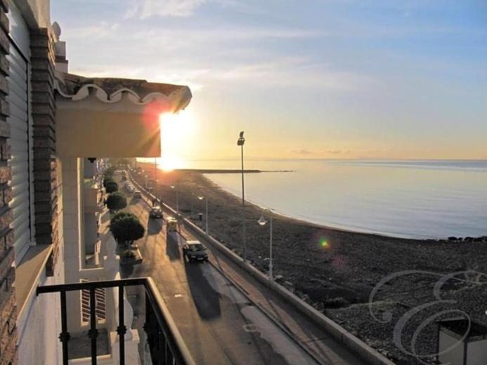 Algarrobo Costa Primera Linea De Playa Duplex Екстер'єр фото